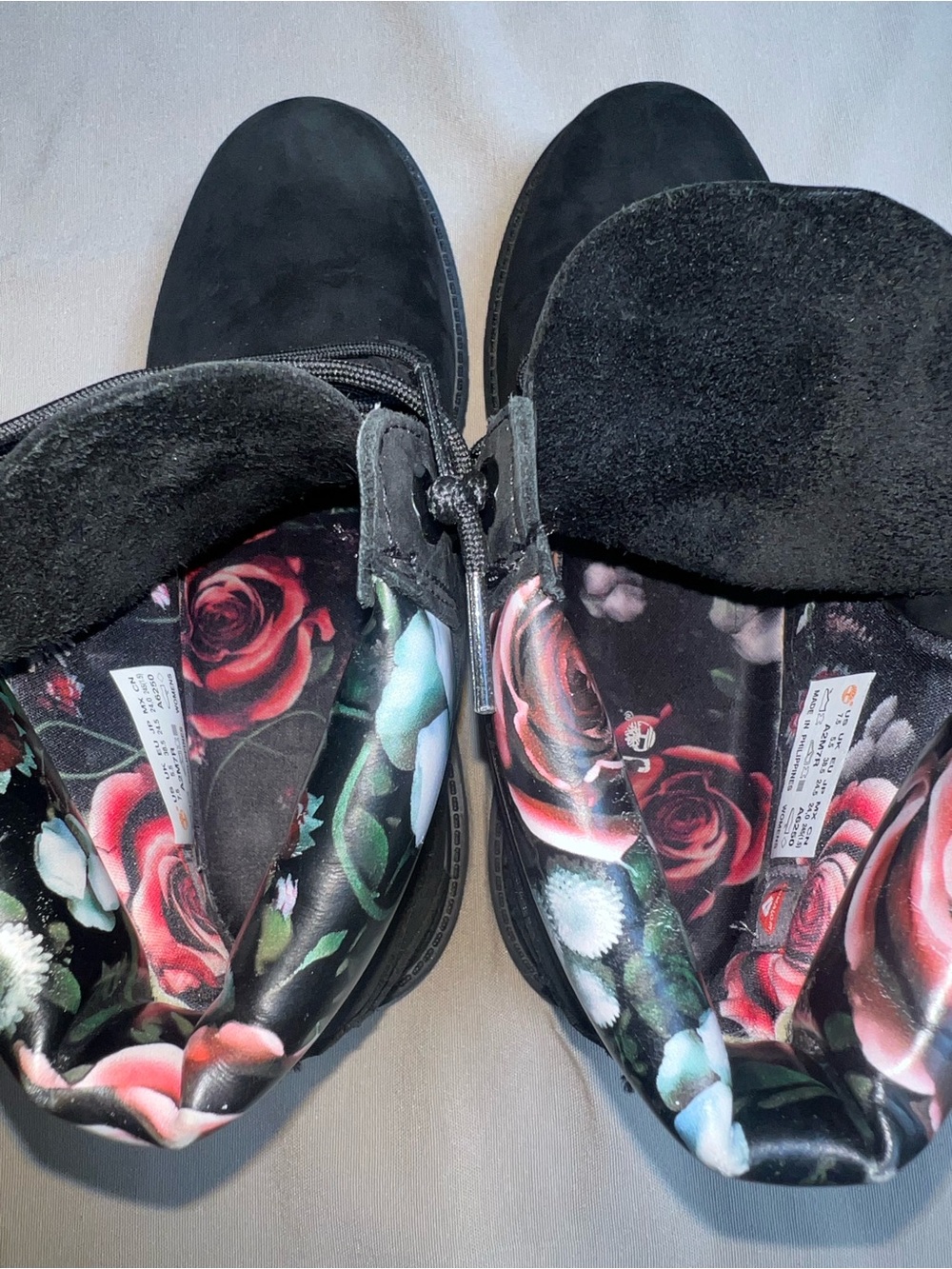 Timberland Black Nubuck Floral Rose Collar Boots Women's 7.5 - Picture 4 of 7